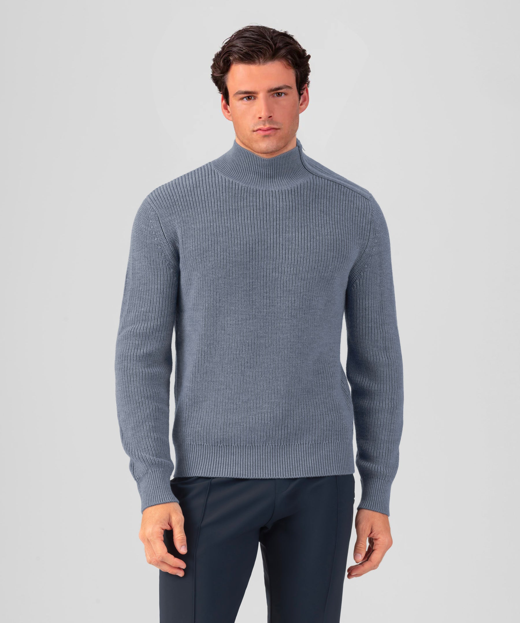 Wool Sweater w. Side-Collar Zip: Glacial Blue