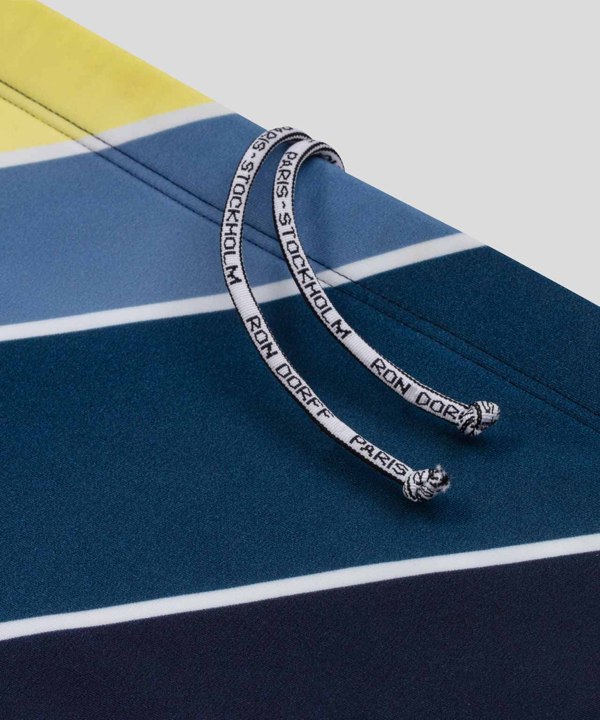 Swim Briefs w. Diagonal Retro Stripes: Navy