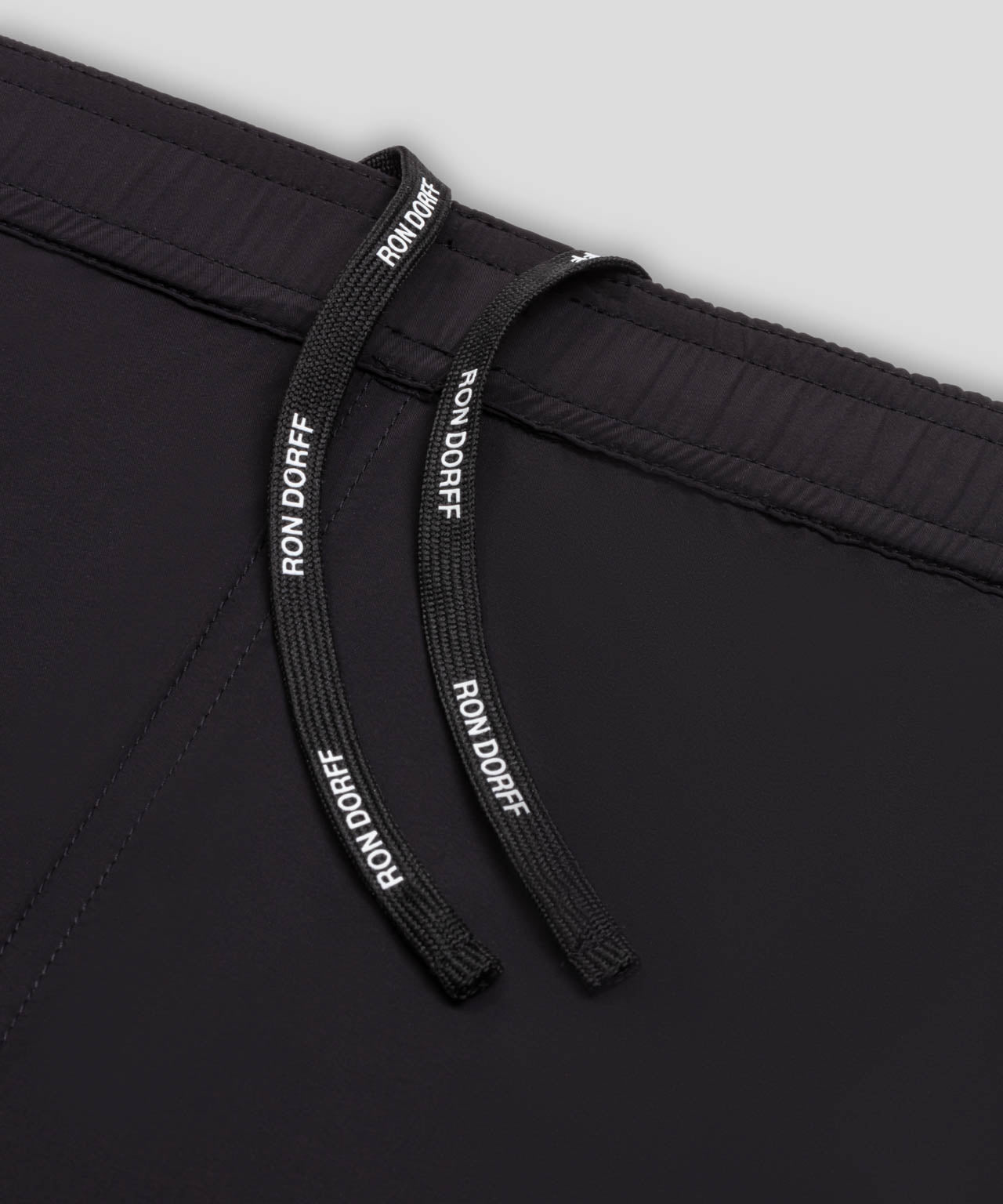 Gym Shorts w. Reflective Piping: Black