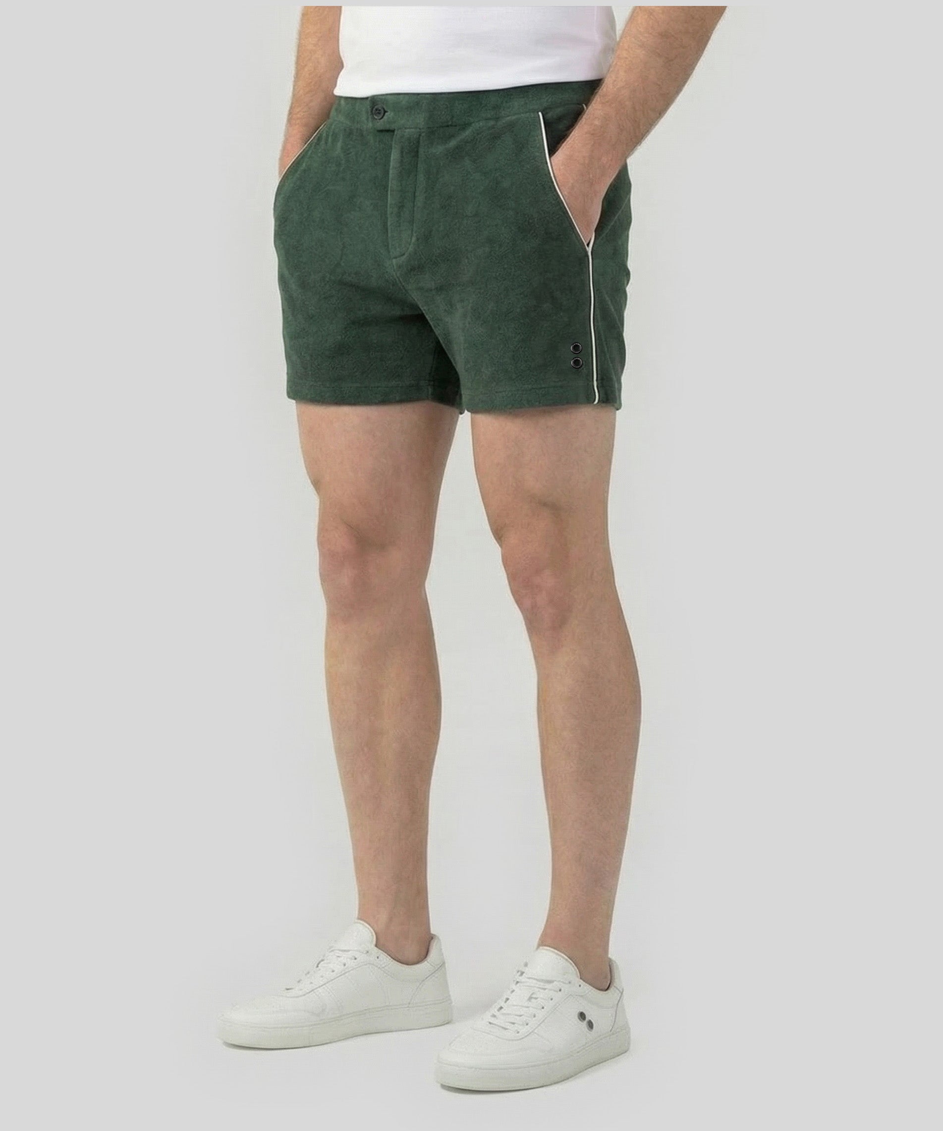 Cotton-Terry Tennis Shorts w. Piping: Court Green
