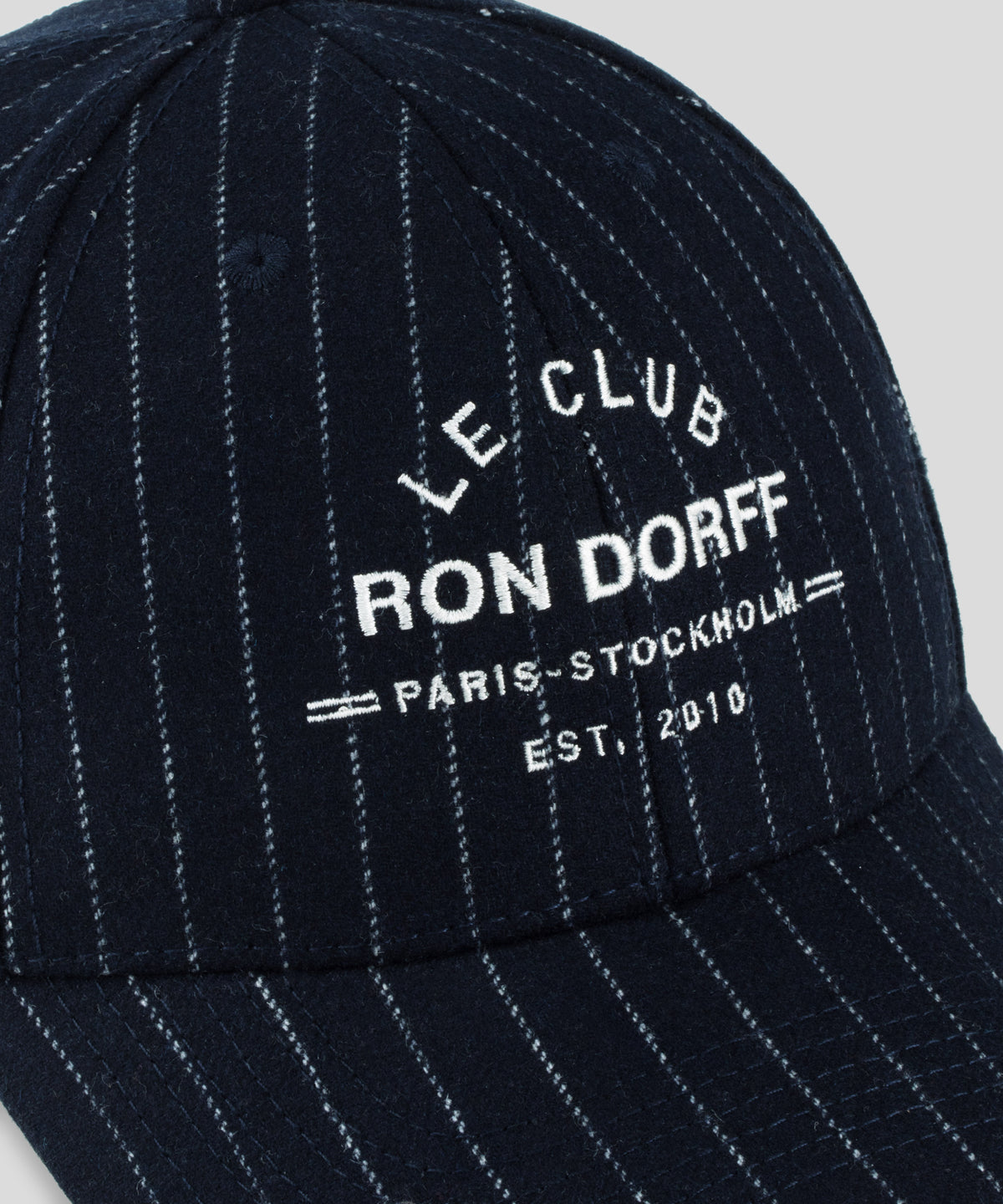 Wool Coach Cap w. Pin Stripes: Navy/White