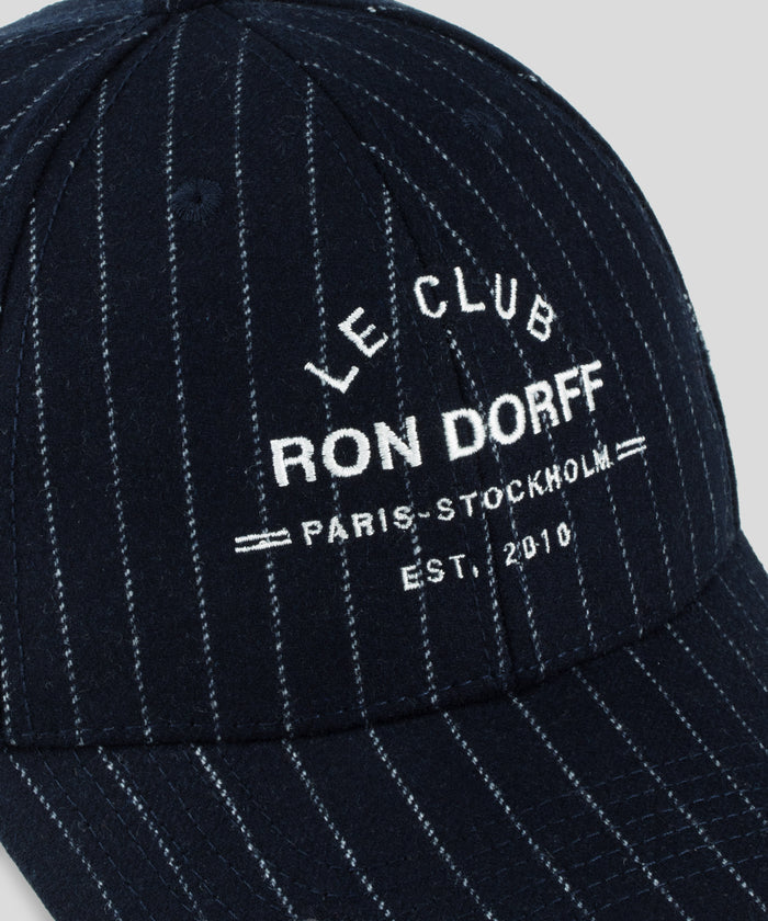 Wool Coach Cap w. Pins Stripes: Navy/White