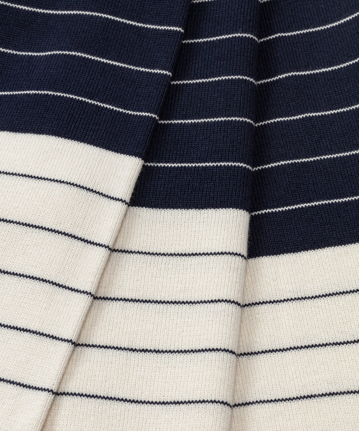 Cotton Sweater w. Pin Stripes: Navy/White