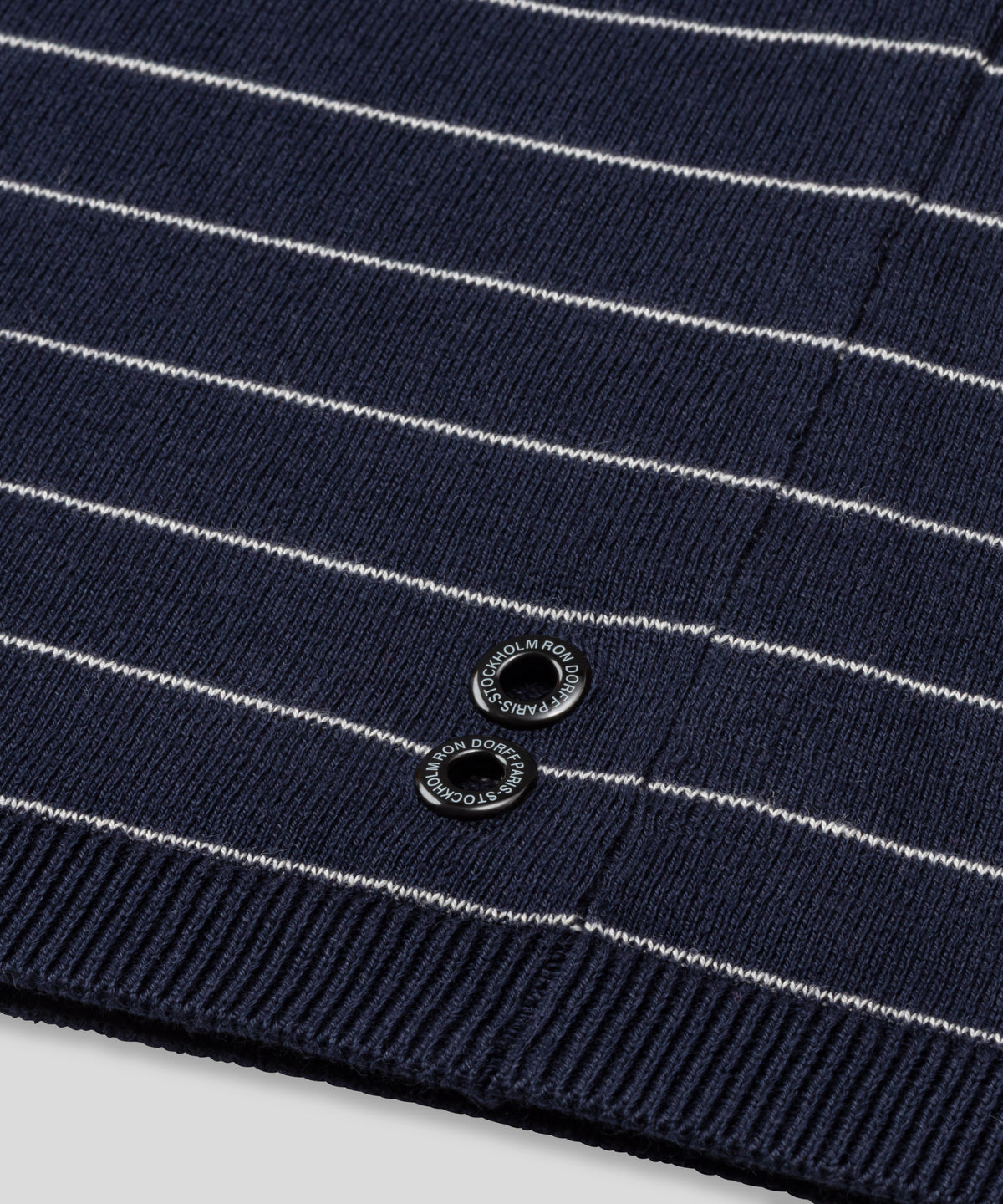 Knitted T-Shirt w. Pin Stripes: Navy/White