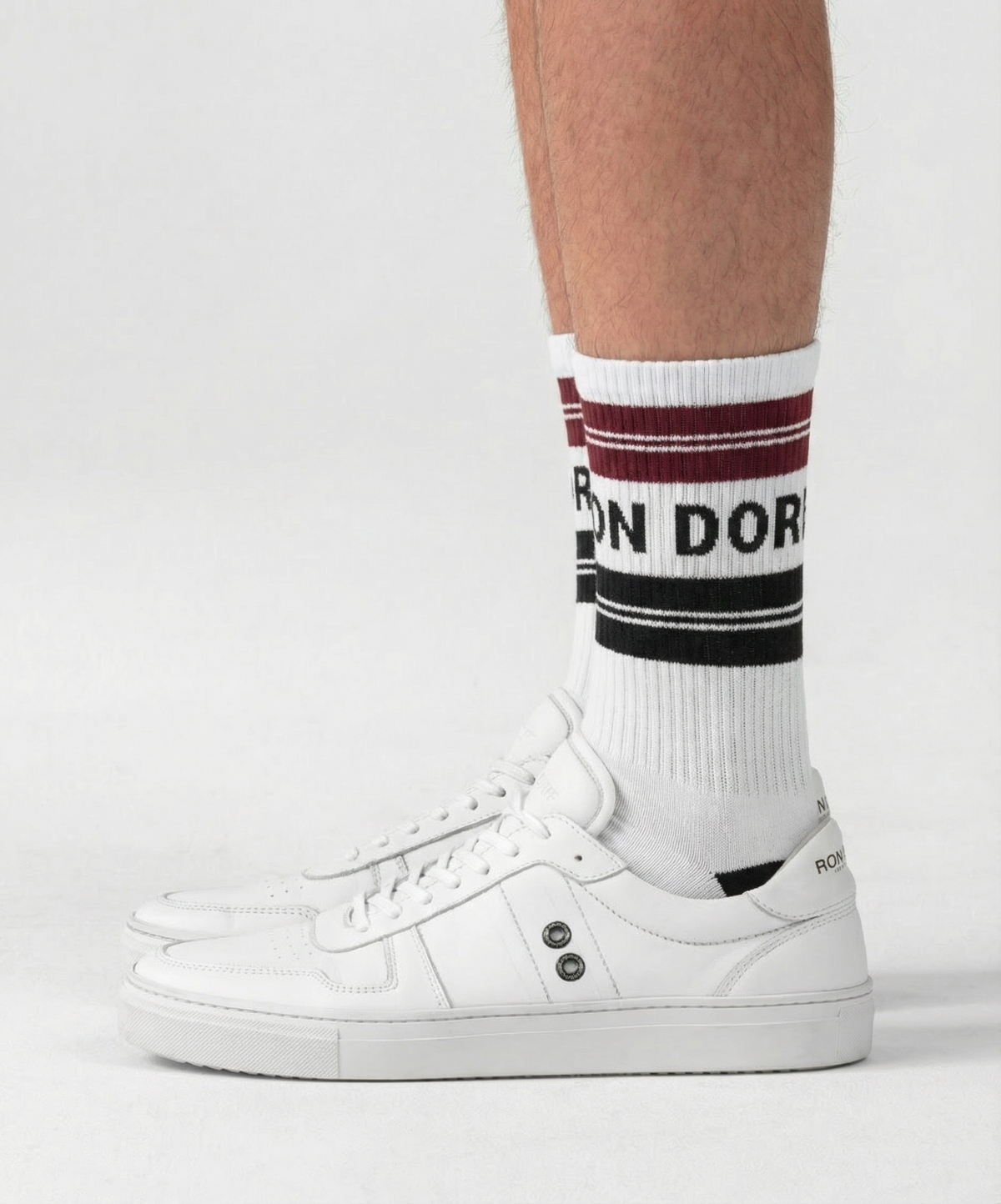 Sports Socks w. Cruise Stripes: Red