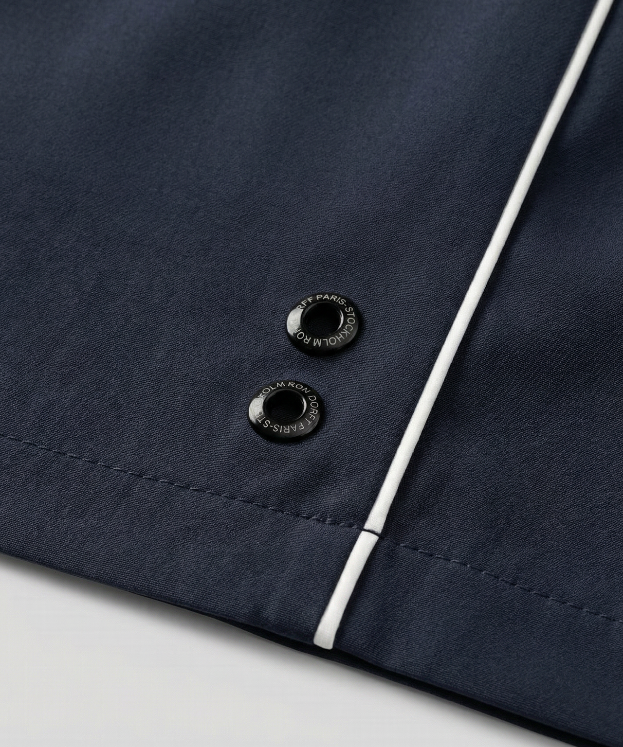City Shorts w. Piping: Navy