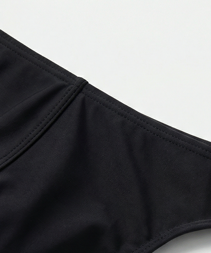 RD Thong Swimwear: Black